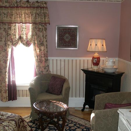 O Bois Dormant B&B Magog ภายนอก รูปภาพ