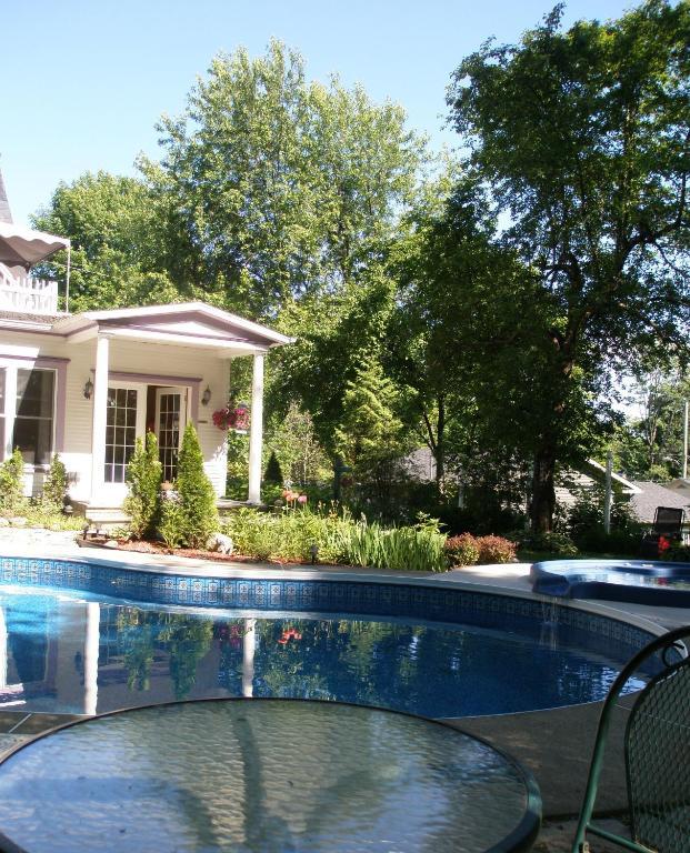O Bois Dormant B&B Magog ภายนอก รูปภาพ