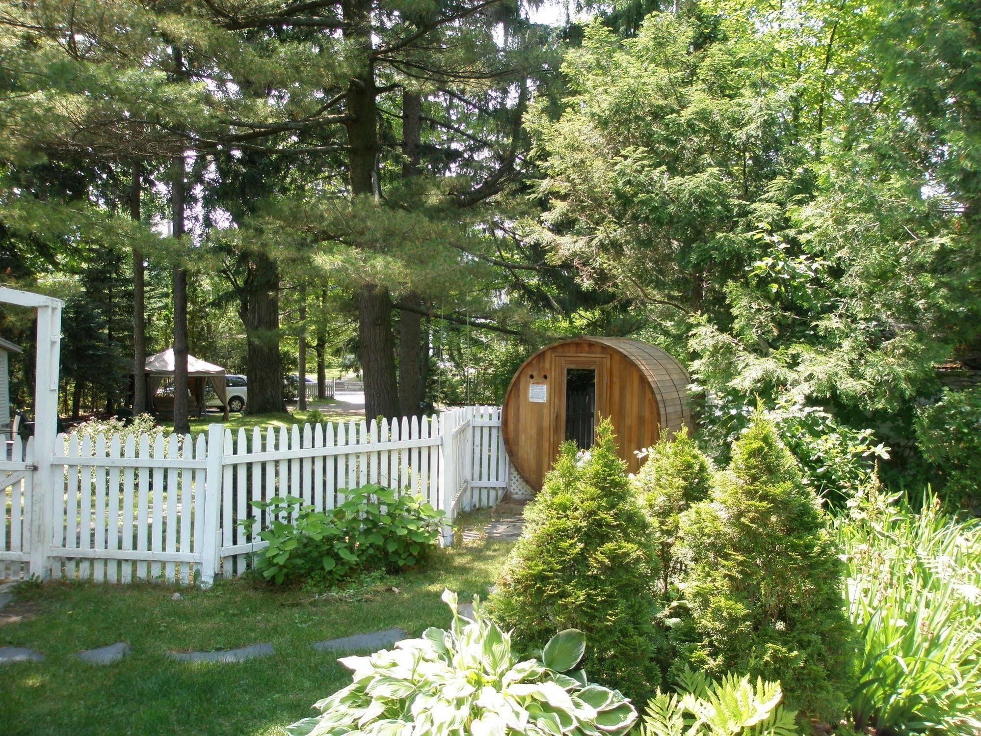 O Bois Dormant B&B Magog ภายนอก รูปภาพ