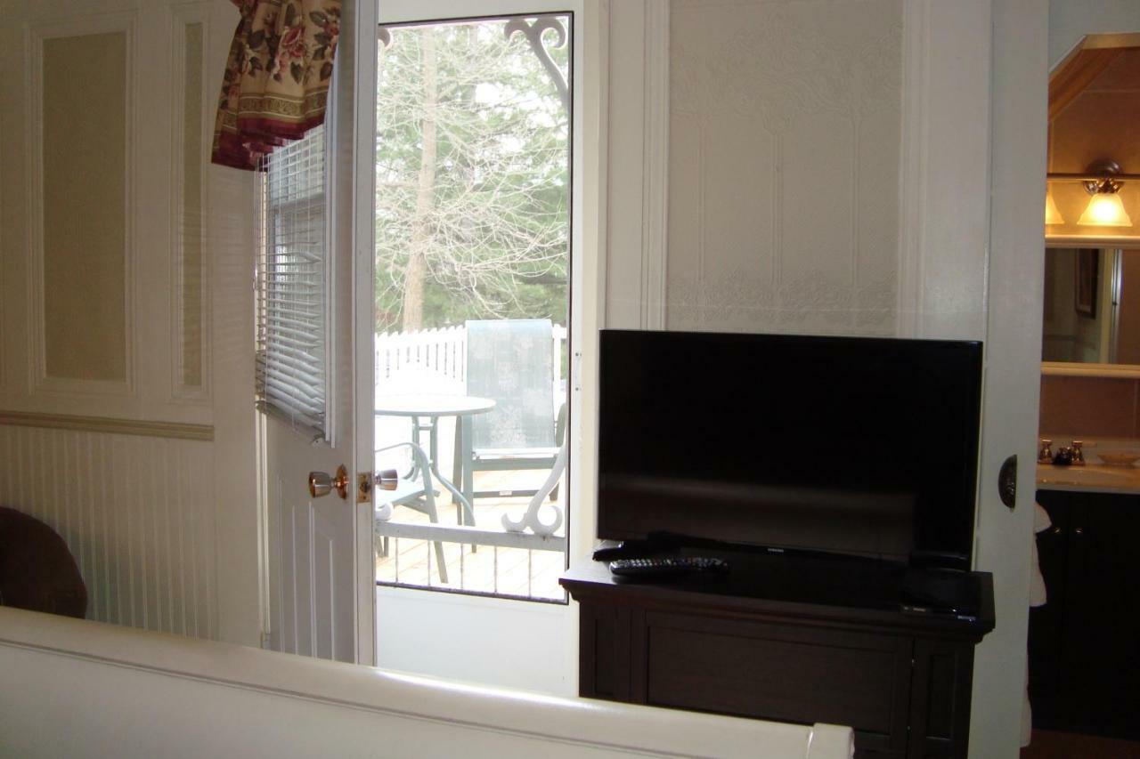 O Bois Dormant B&B Magog ภายนอก รูปภาพ